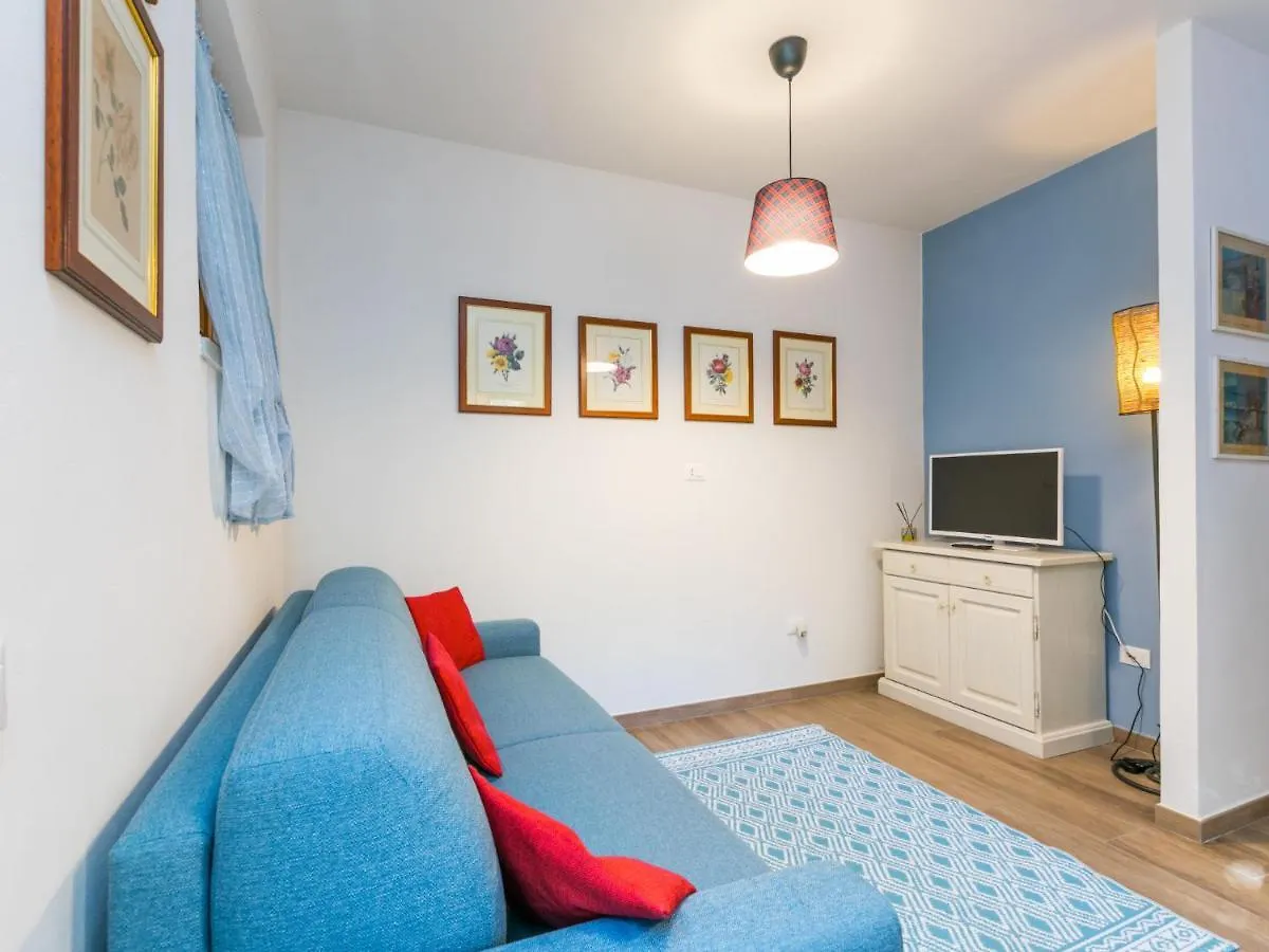 Apartment Rio Del Sole By Interhome Montescudaio
